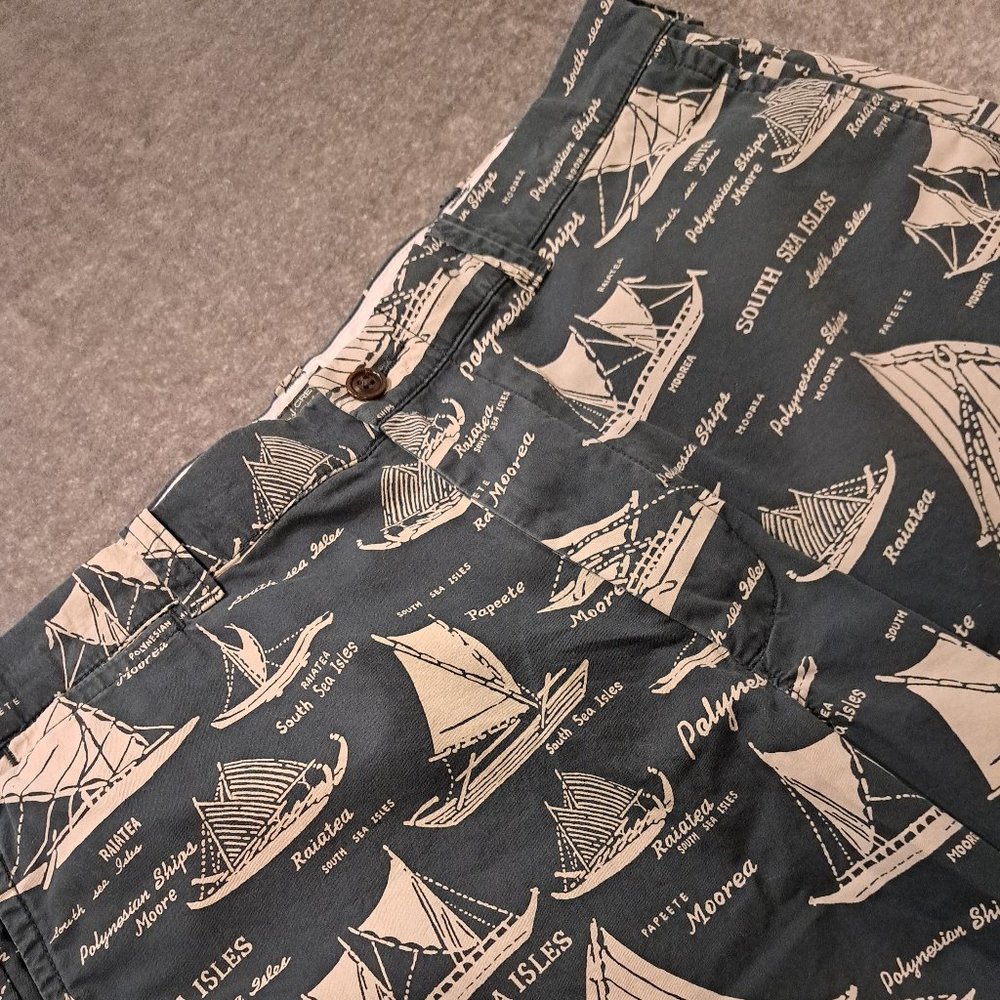 J. Crew Men's Sailing Bermuda Shorts - Size 35" - Navy and White